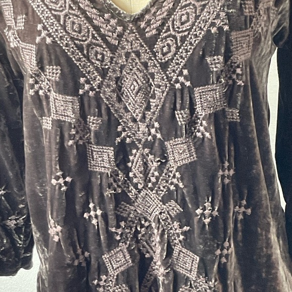 JOHNNY Was Shobah 3/4 Sleeve Embroidered Velvet Tunic Sz XS - Picture 4 of 7